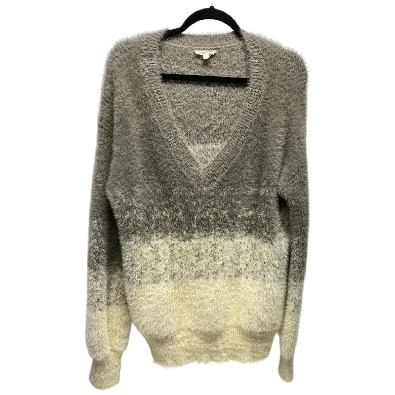 Sweater By Mystree In Grey & White, Size: L