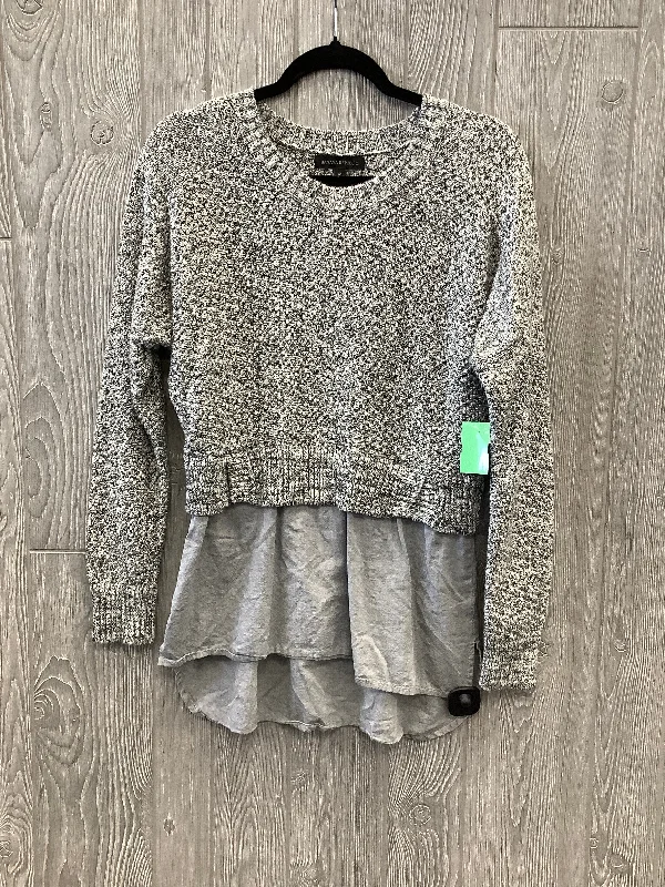 Sweater By Banana Republic In Grey, Size: M