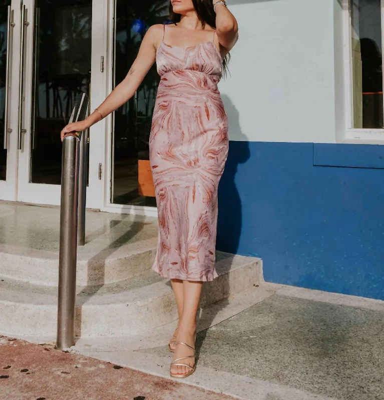 Swirl Midi Dress In Pink