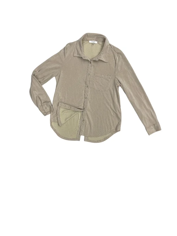 Top Long Sleeve By Cable And Gauge In Beige, Size: L